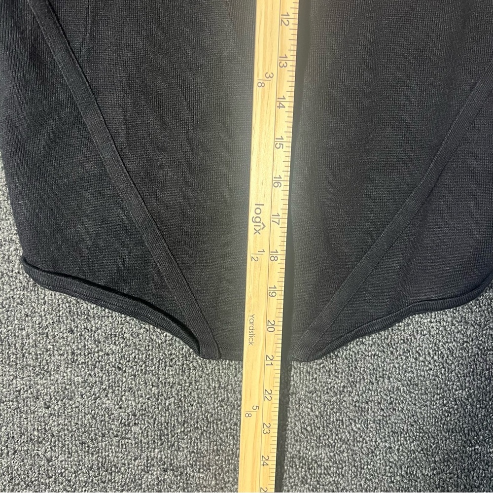 House of Harlow Black Knit Crop Tank, Large - Picture 2 of 9